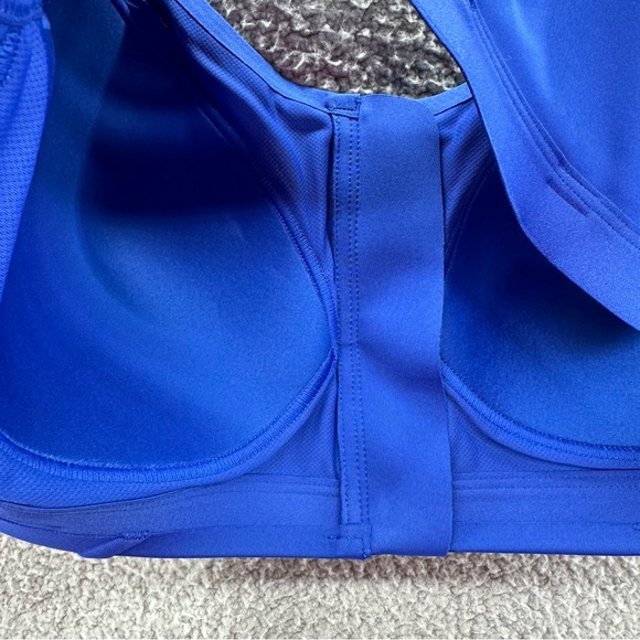 Target All In Motion Set of 2 High Support Zip-Front Sports Bra - Picture 6 of 10